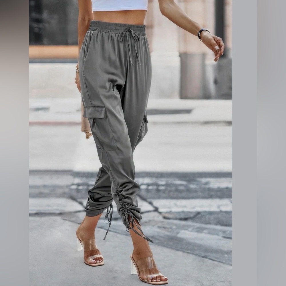 Women’s Satin Cargo Jogger Pants in Gray size medium
